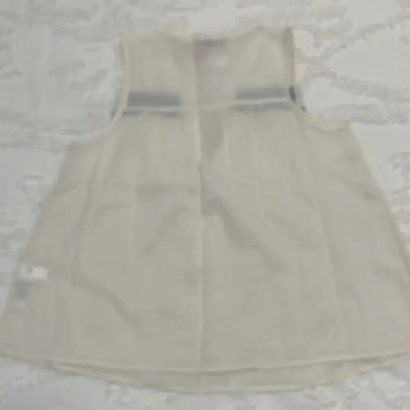 Banana Republic Embroidered Top - Picture 8 of 16